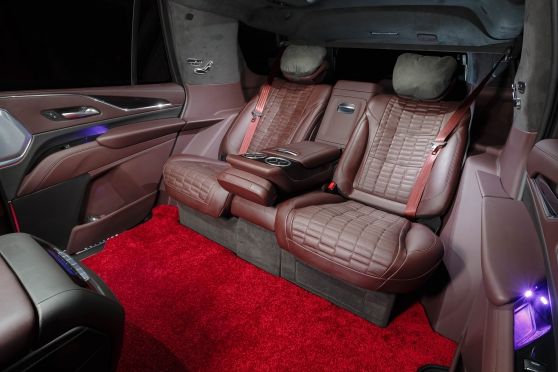  Офис на колесах Cadillac Escalade: Интеграция Роскоши и Функциональности