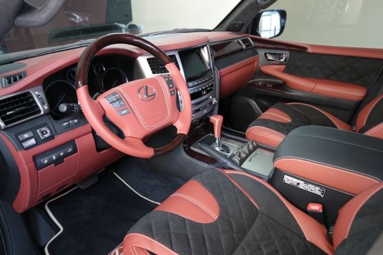  Lexus LX570