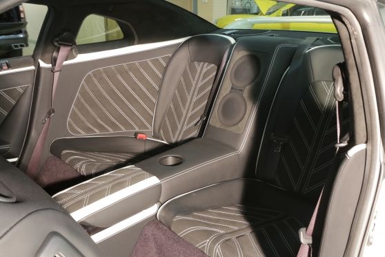 Перетяжка сидений Nissan GT-R 